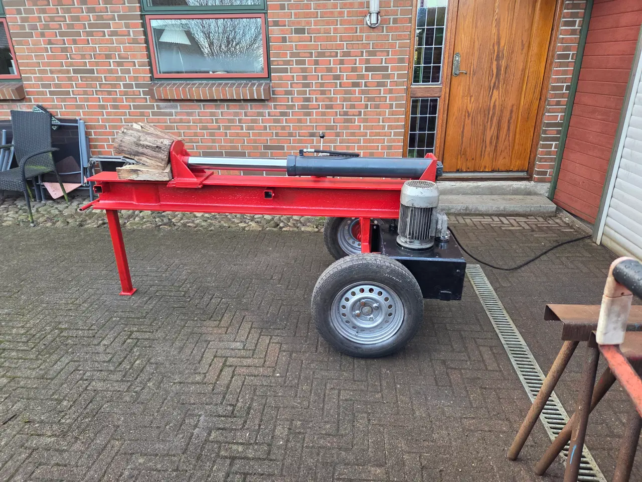 Billede 2 - Brænde kløver