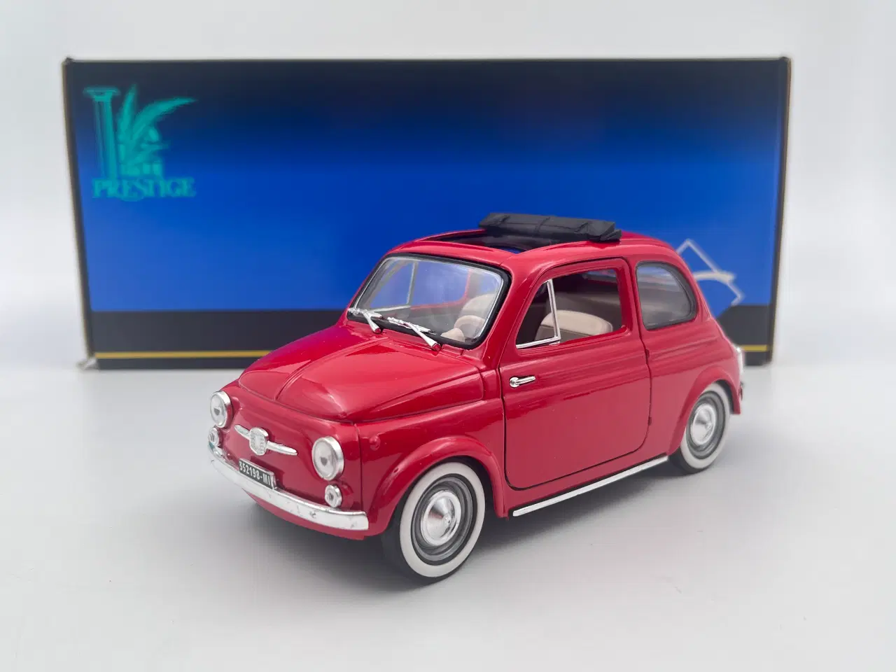 Billede 1 - 1960 Fiat 500 Open- 1:16 / 1:18  Sjælden model