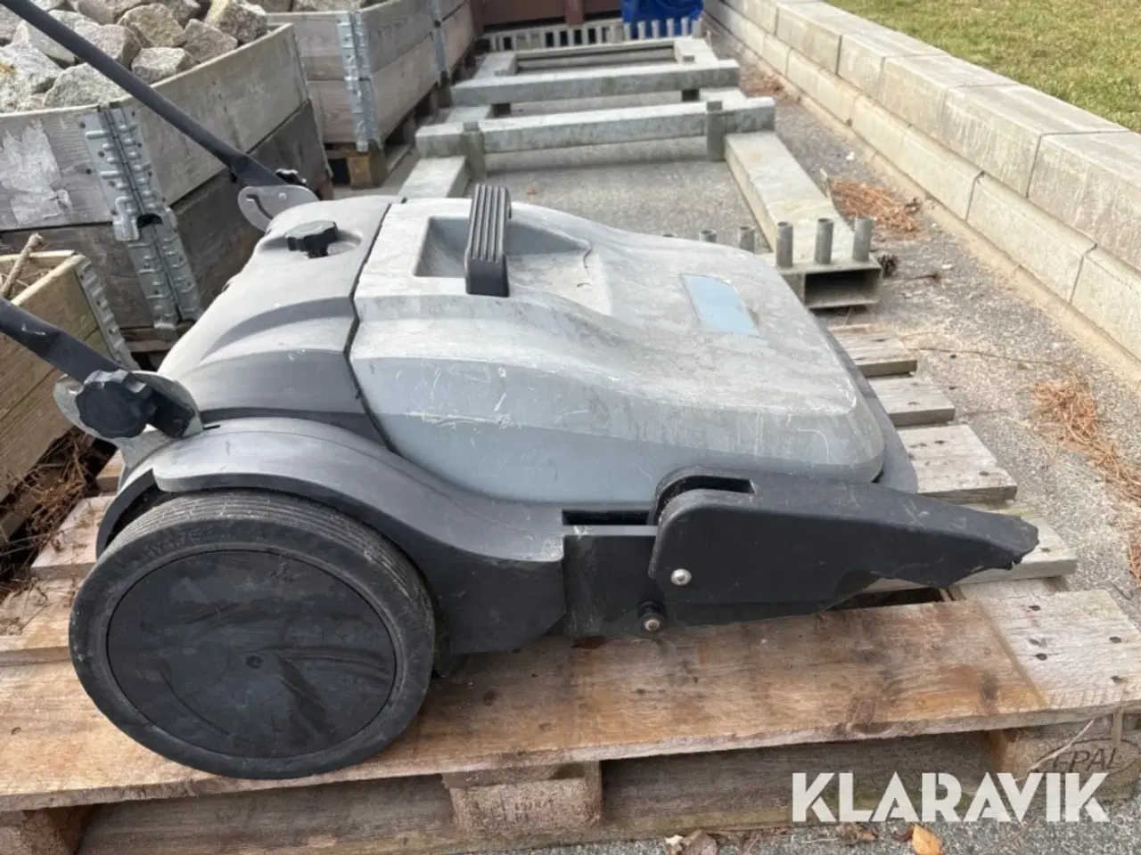 Billede 5 - Manuel fejemaskine