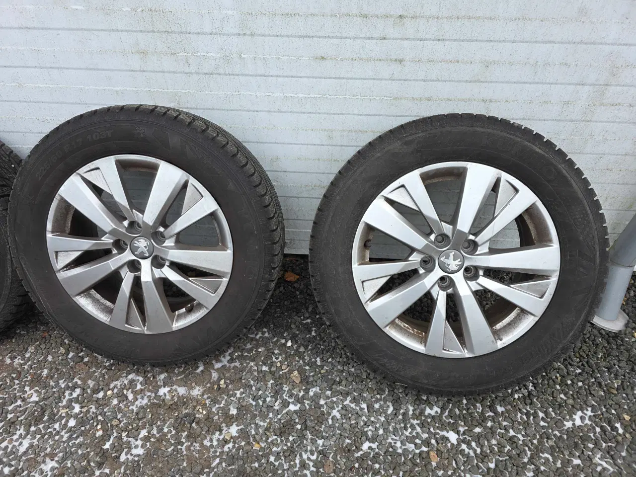 Billede 2 - Vinterdæk, Peugeot alufælge.