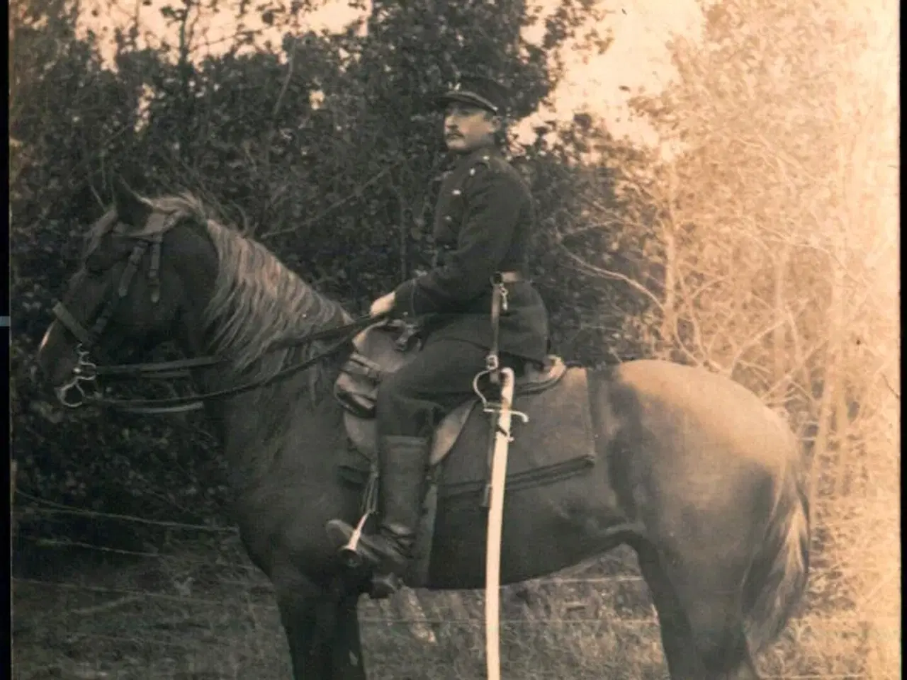 Billede 1 - Soldat - Nyborg  - Fotograf Behnke u/n - Ubrugt