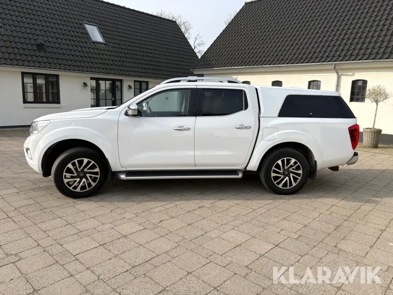 Billede 2 - Varebil Nissan Navara 2.3 DCI dobbelt kabine 4WD