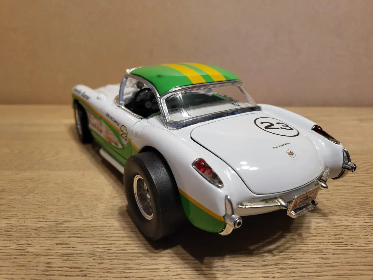 Billede 4 - Modelbil. CHEVROLET CORVETTE GASSER (1957) Skala 1