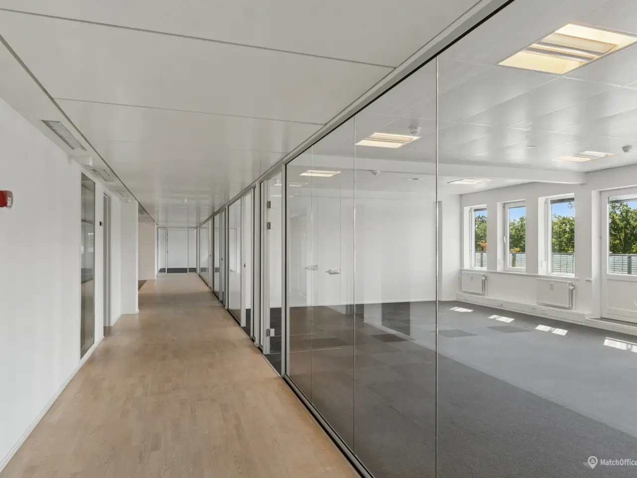 Billede 5 - Kontor i yderst velfungerende multibrugerhus med fri parkering