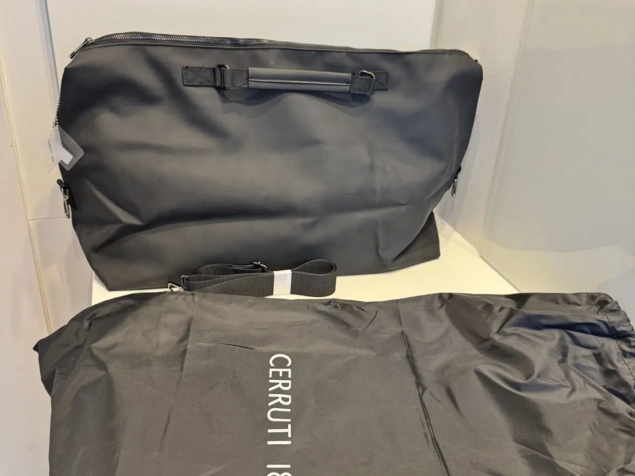 Billede 2 - Weekendtaske Cerruti 1881 helt ny