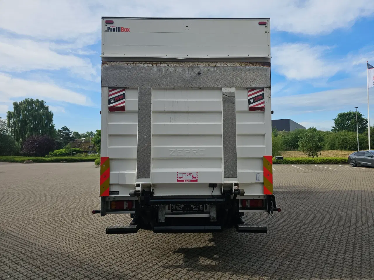 Billede 4 - MAN TGM 18.290, Lukket kasse