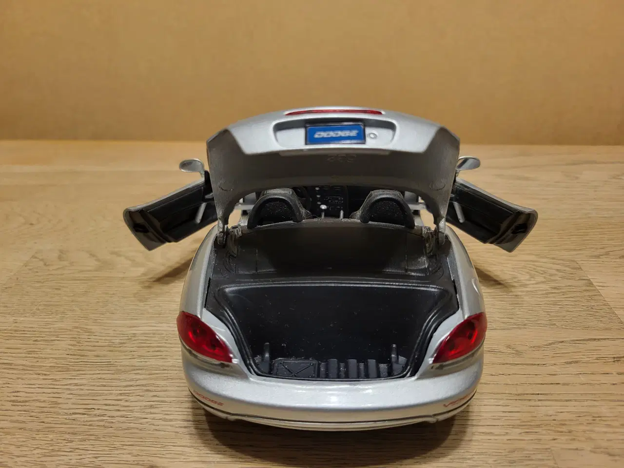 Billede 6 - Modelbil, Dodge Viper SRT-10 2007, skala 1/18