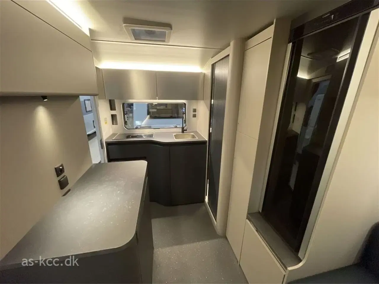 Billede 9 - 2026 - Adria Action 391 LH Sport   Adria Action 391 LH SPORT Inkl. Soundbar kr. 2.749,- er lagt i prisen