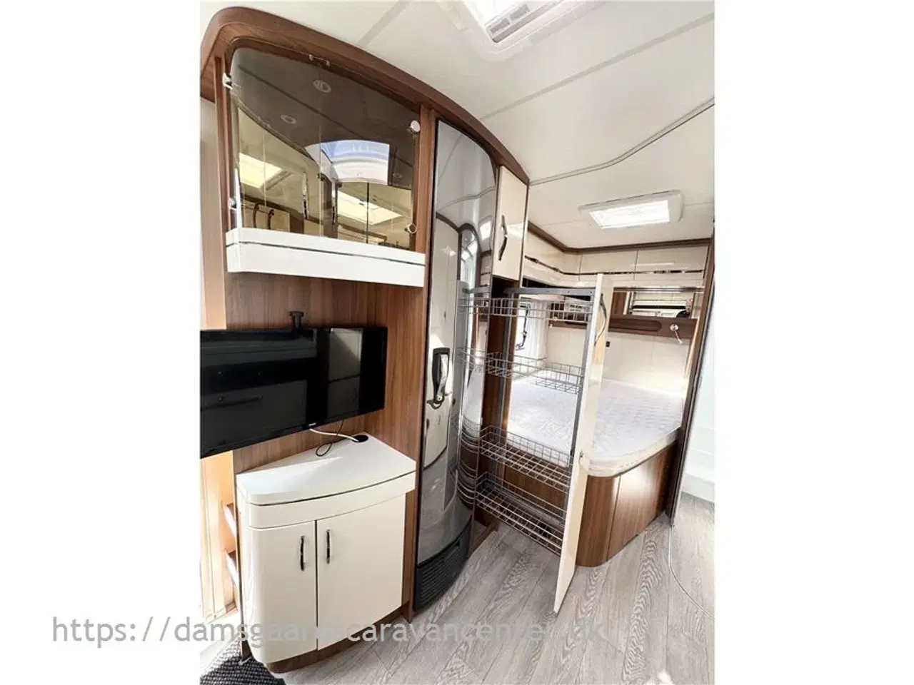 Billede 15 - 2019 - Hobby Excellent 540 FU   Fransk seng-Combi4-Gulvtemp.-Mover-Telt