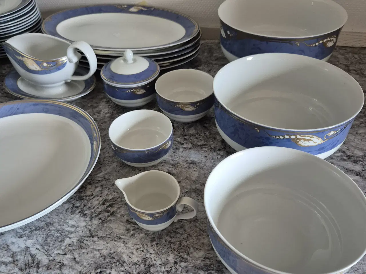 Billede 3 - Blå magnolia Royal Copenhagen - spise / kaffestel 