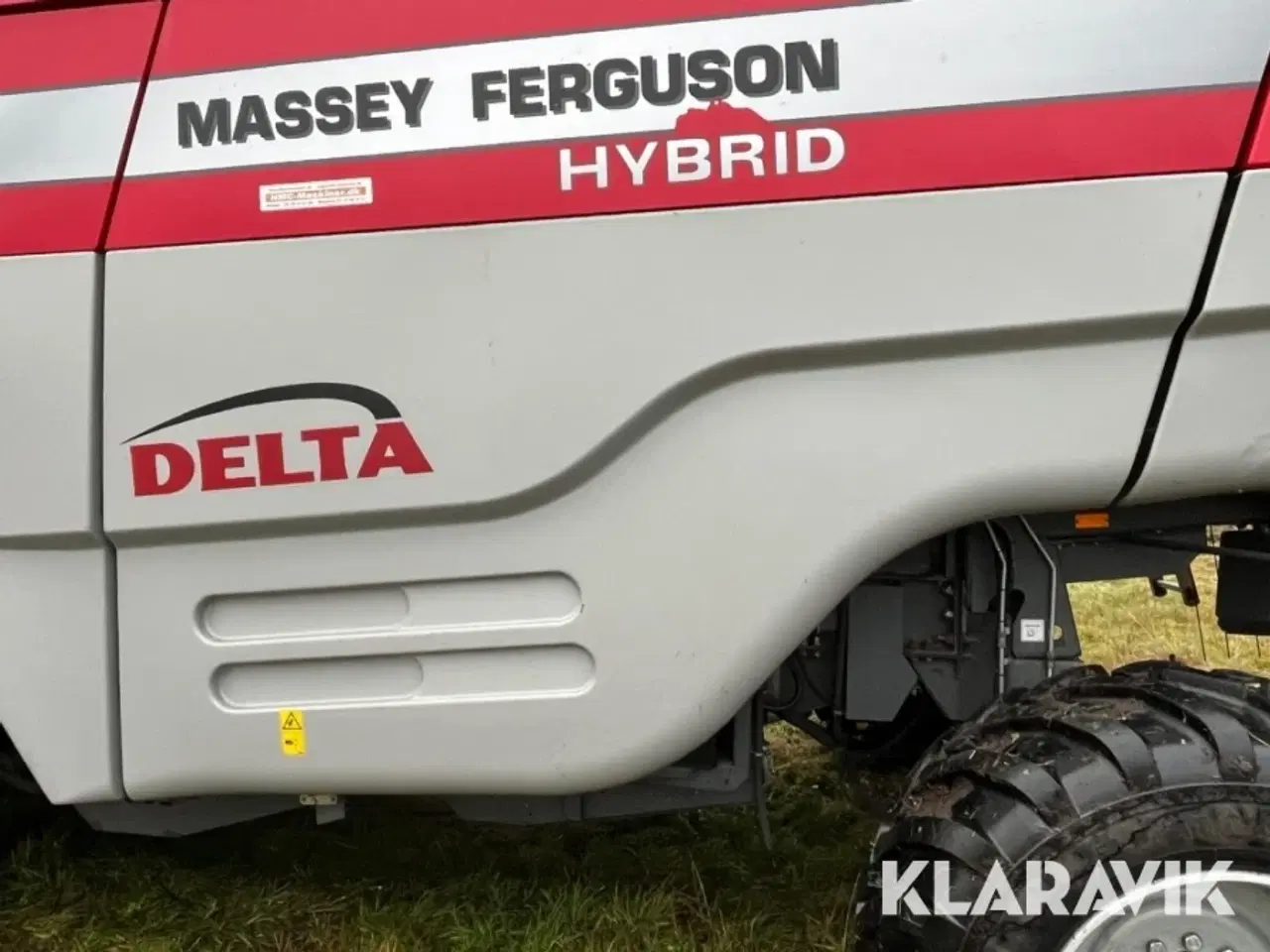 Billede 9 - Mejetærsker Massey Ferguson med 30 fods skærebord