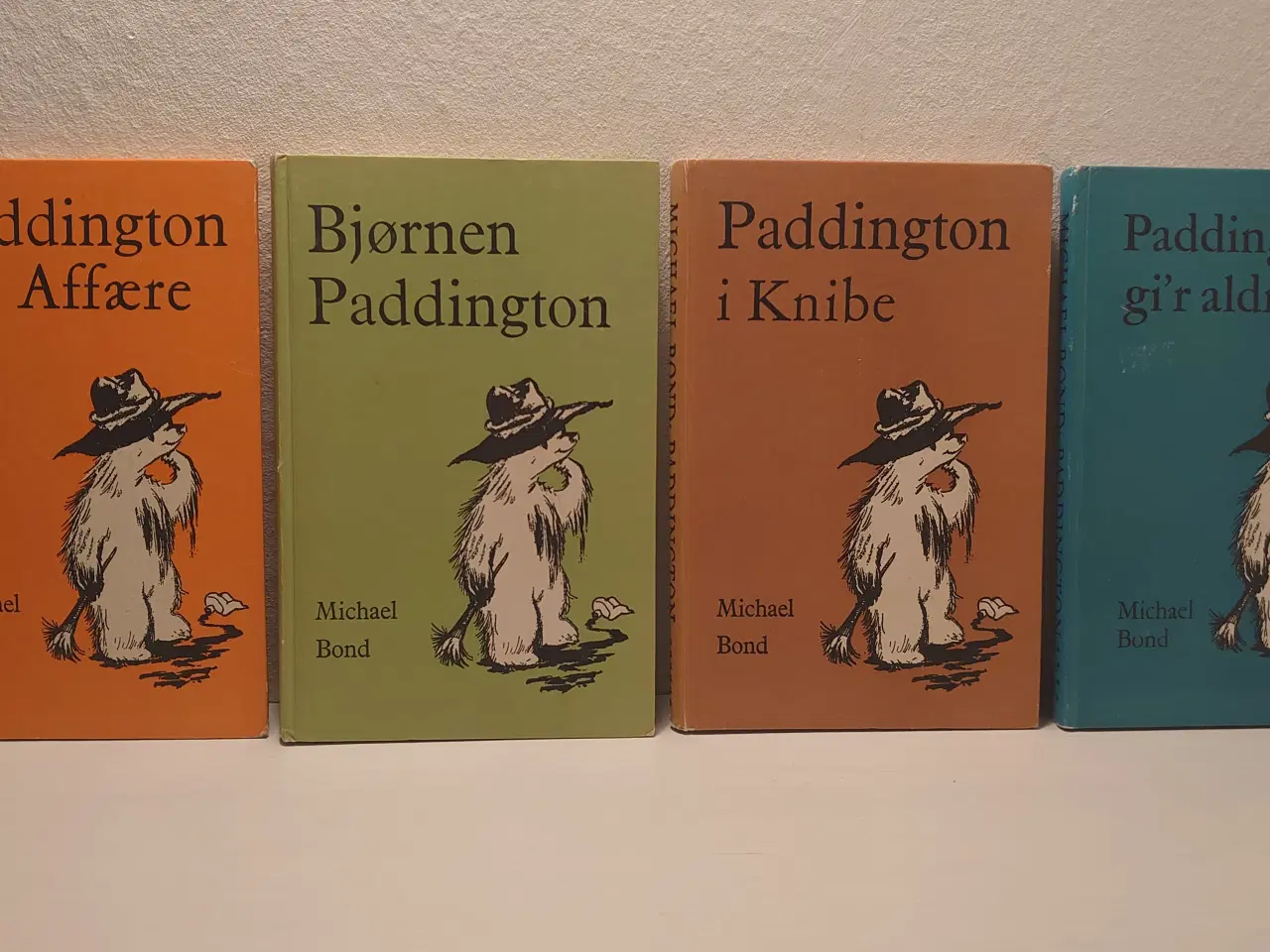 Billede 1 - Michael Bond: 4 stk Paddington bøger fra 1966-69