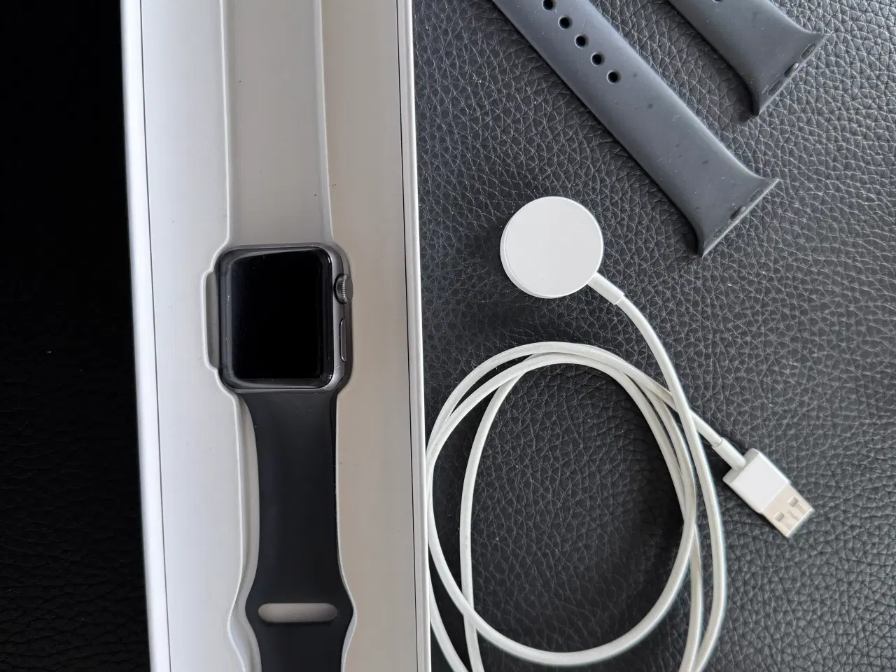 Billede 2 - Apple Watch med lader