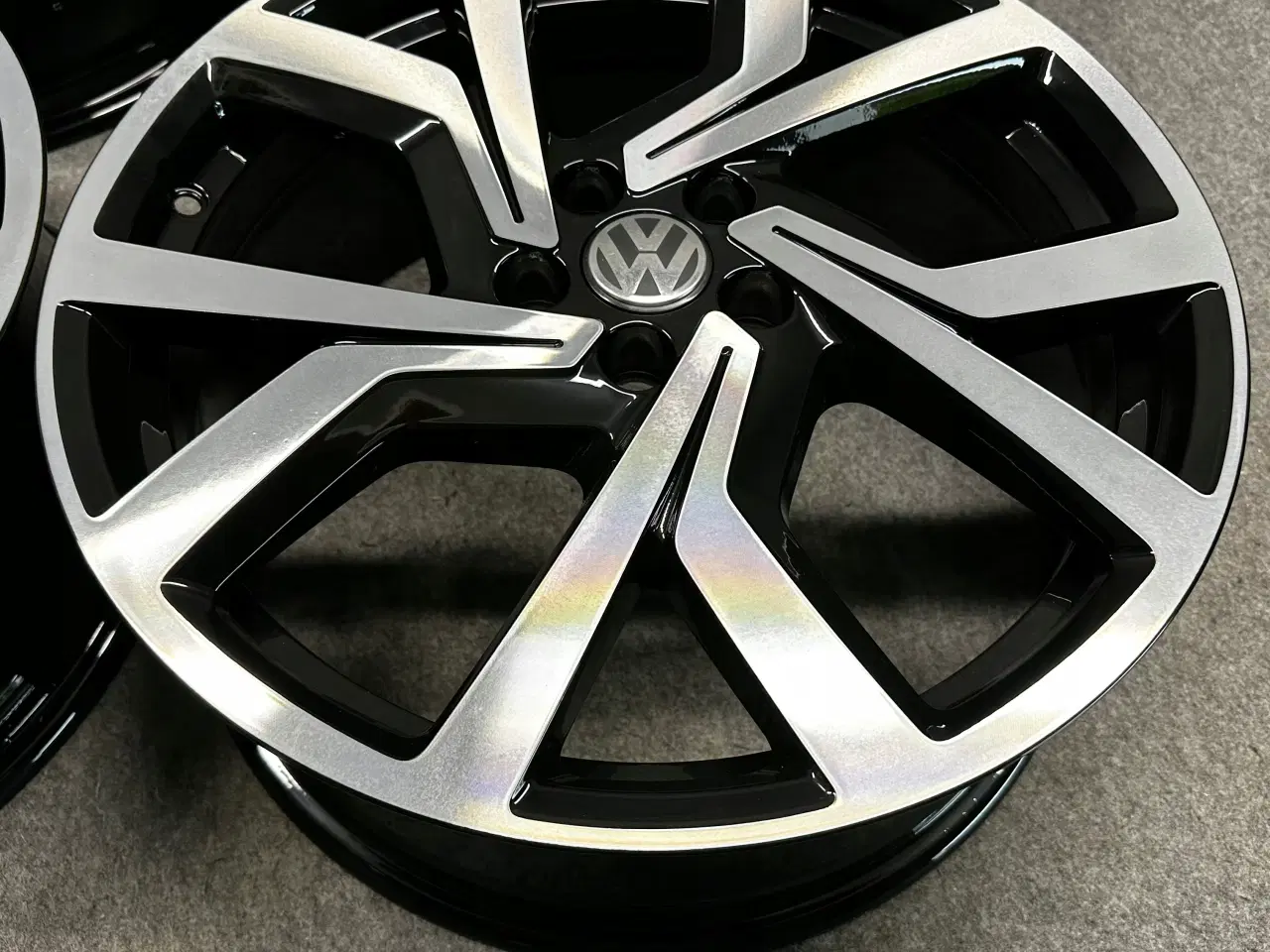 Billede 4 - VW POLO 2G 2G0 GTI BRESCIA 7.5" x 18" 5x100 ET 51