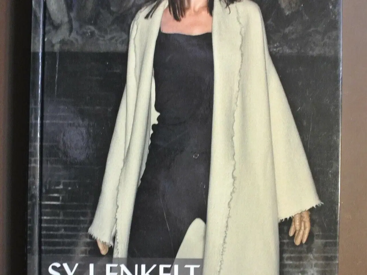 Billede 1 - sy i enkelt design, af anne johnsen lucht og inga 