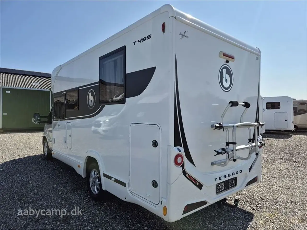 Billede 3 - 2021 - Benimar Tessoro 495 NK   NK Pakke. Automatgear. solceller. markise. Batterier. Cykelstativ. Queensbed. aircondition. Anhængertræk. KUN 28,000 km!!