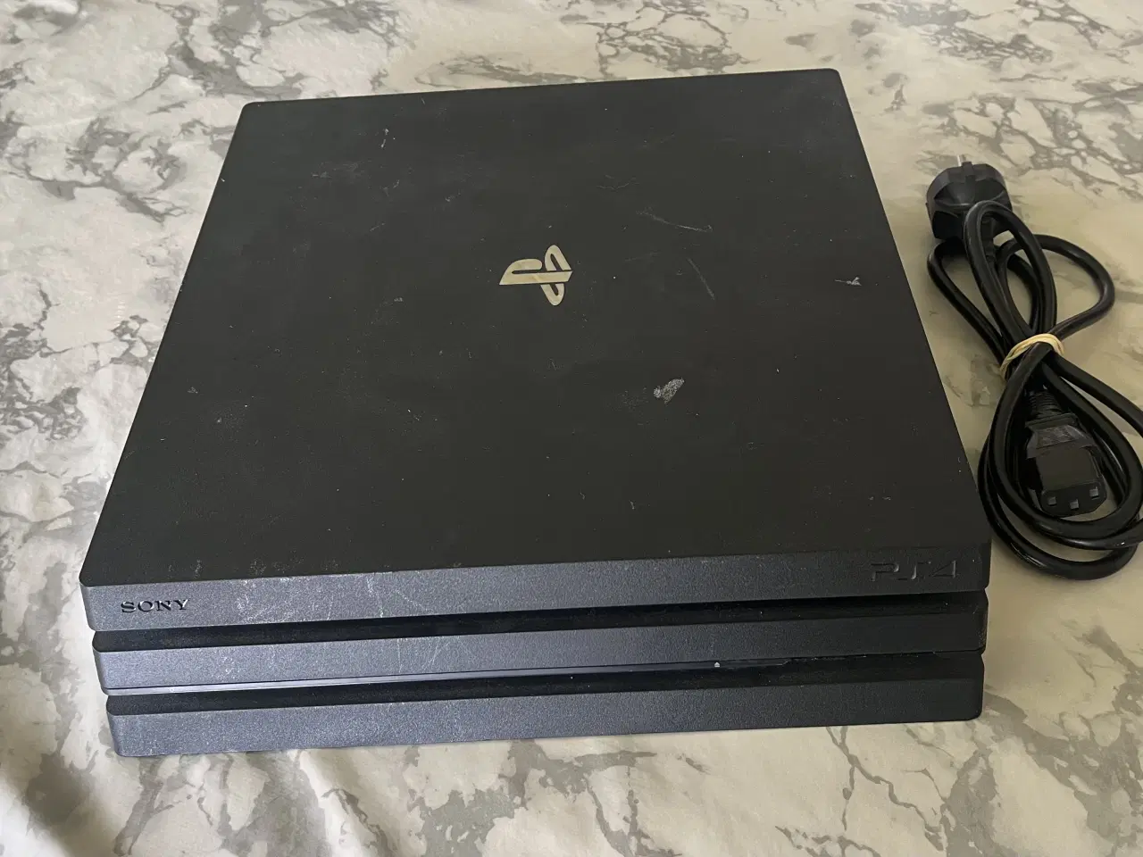 Billede 1 - PS 4 uden controllere