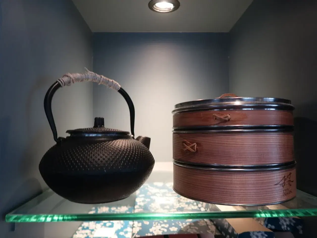 Billede 5 - 13 hylder med indhold