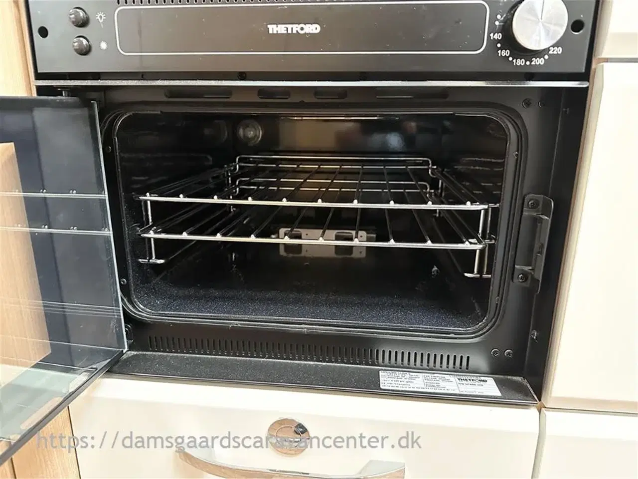 Billede 15 - 2020 - LMC Musica 542 E ALDE   Enkeltsenge - Centralvarme - Mover - Fortelt