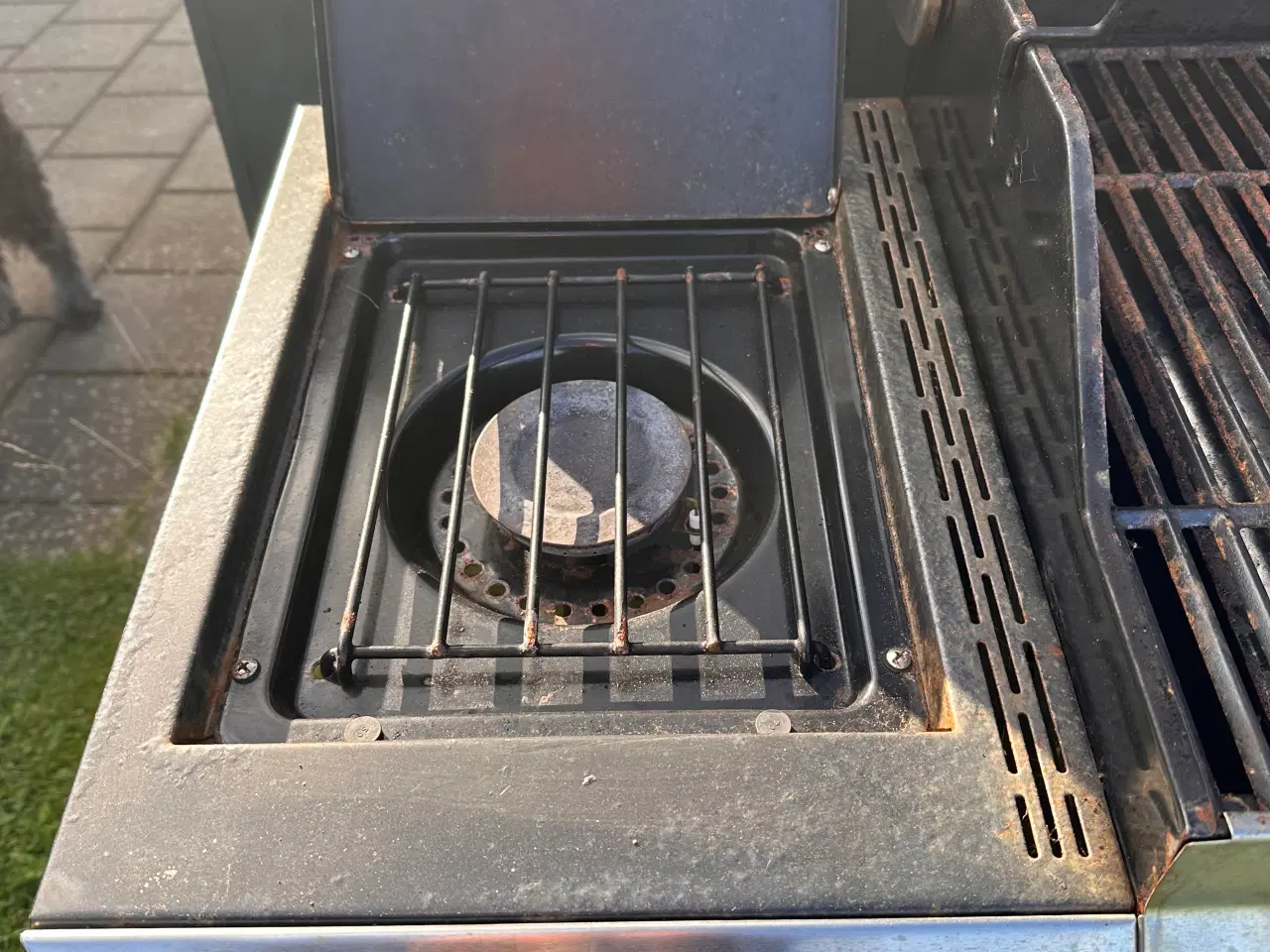 Billede 4 - Gasgrill m blus