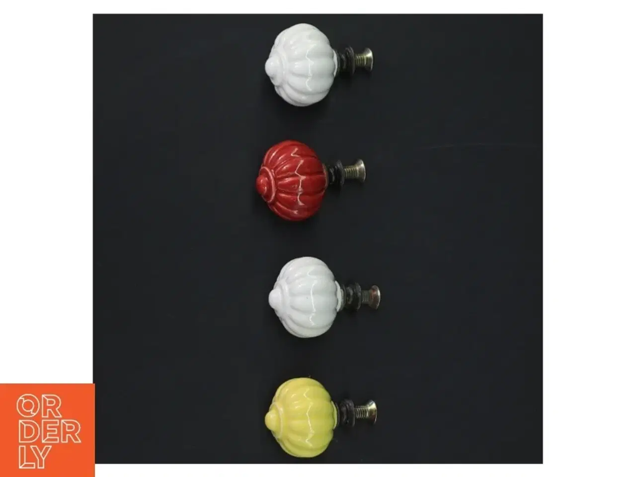 Billede 4 - Sæt af farverige porcelæn greb (str. Ø. 3,5 cm)