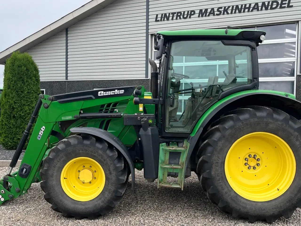Billede 12 - John Deere 6115R Med frontlæsser og krybegear