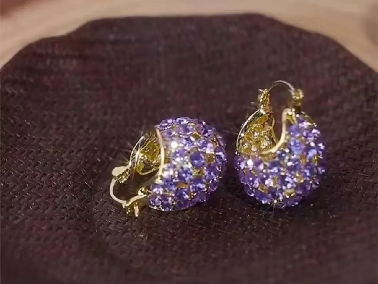 Billede 2 - Skinnende ørestikker