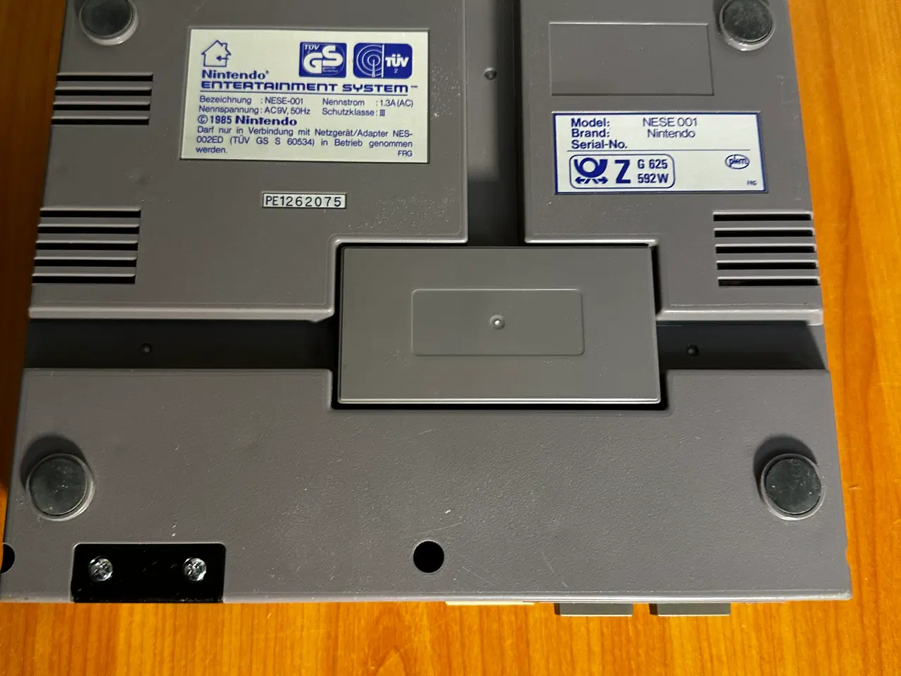 Billede 3 - Nintendo 8 bit med 2 spil, GameGenie mm.