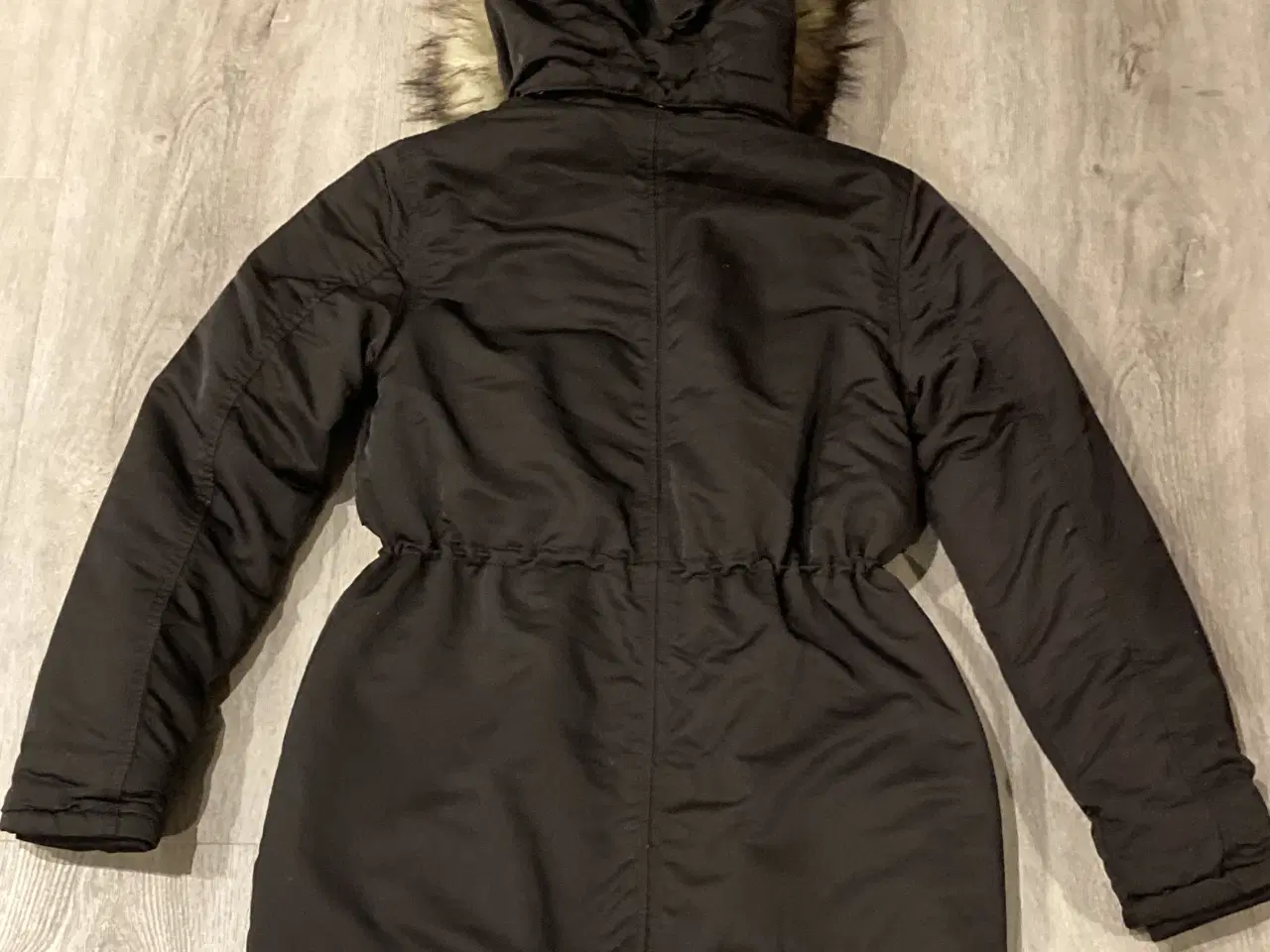 Billede 2 - Ny vinterjakke str. 152
