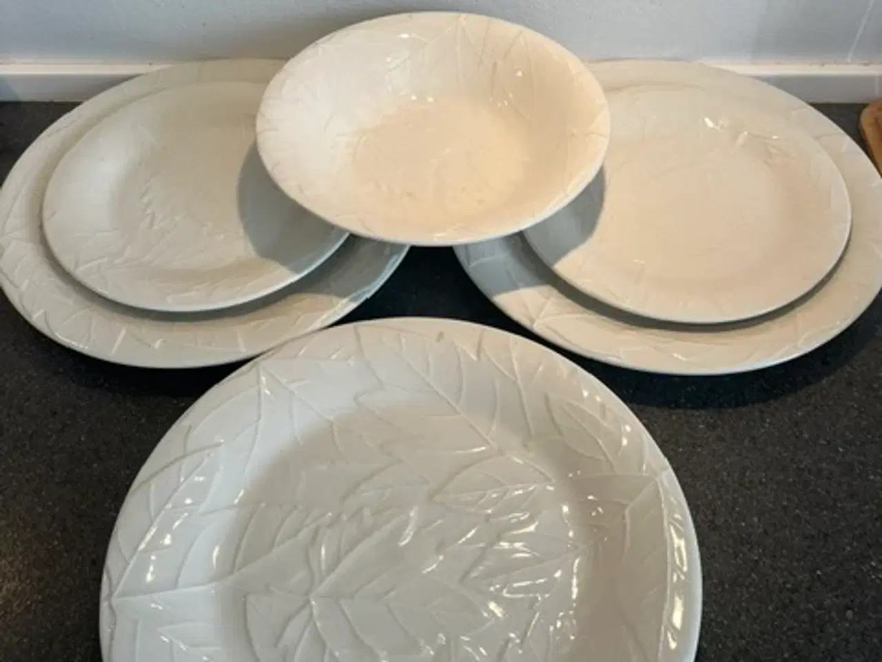 Billede 1 - Smukt MISO Durastone stel med reliefmønster–6 dele