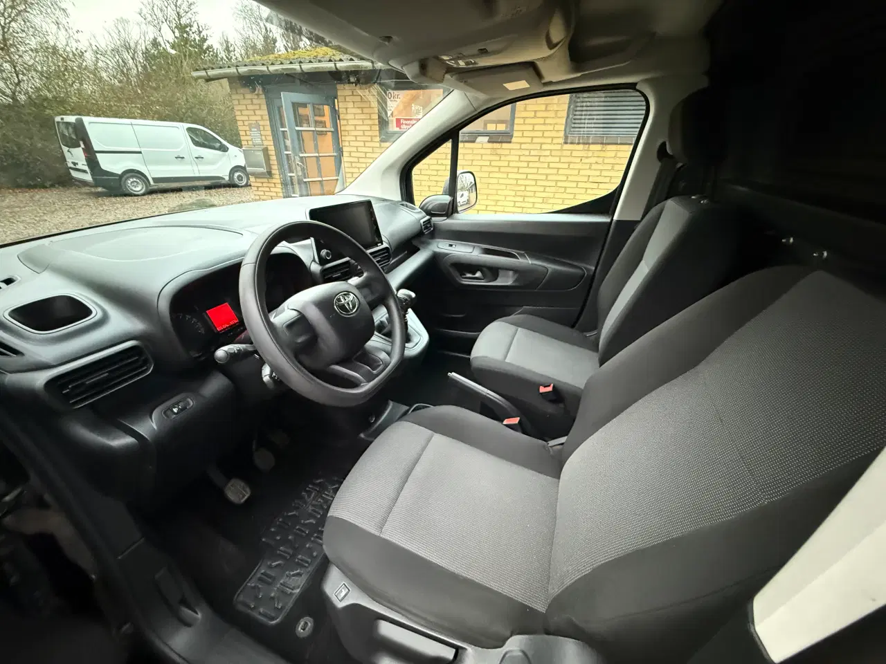 Billede 6 - Toyota proace city med ny tandrem lav km 