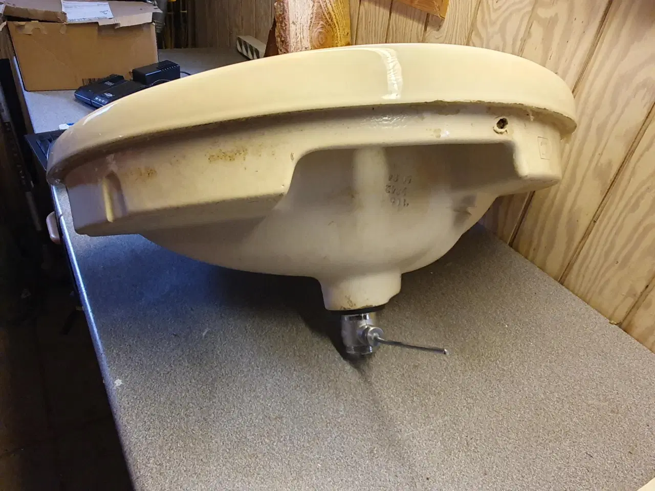 Billede 2 - Retro Håndvask og toilet bræt i gul keramik