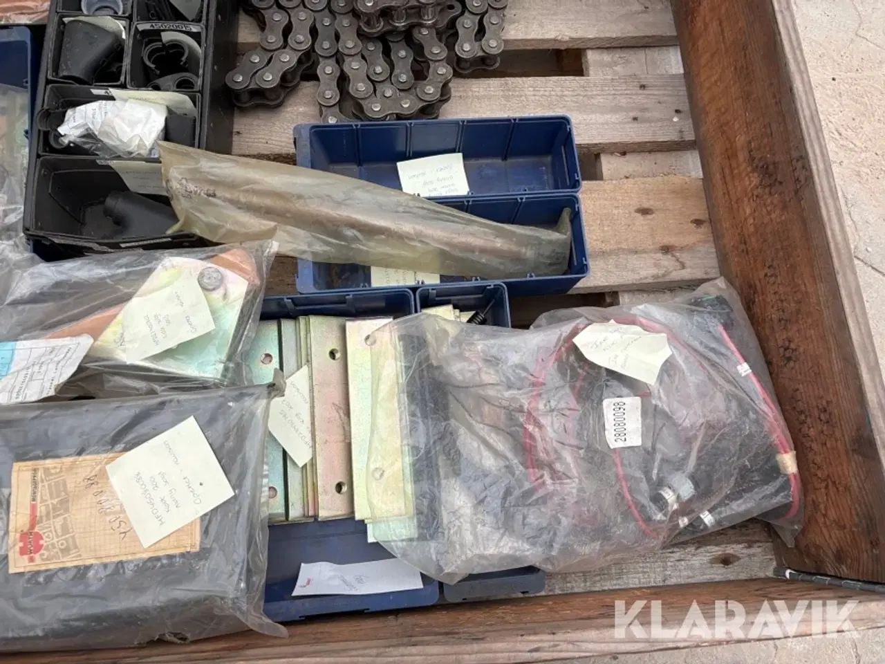 Billede 8 - 6 Paller med assorteret reservedele bl.a. kuglelejre