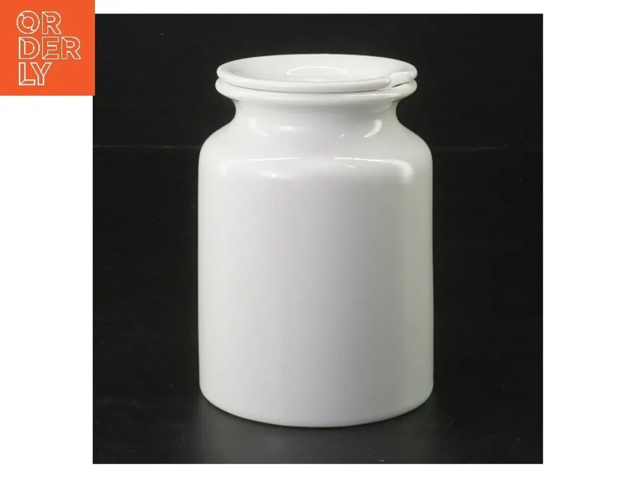 Billede 1 - Hvid opbevaringskrukke med låg (str. 11 cm)