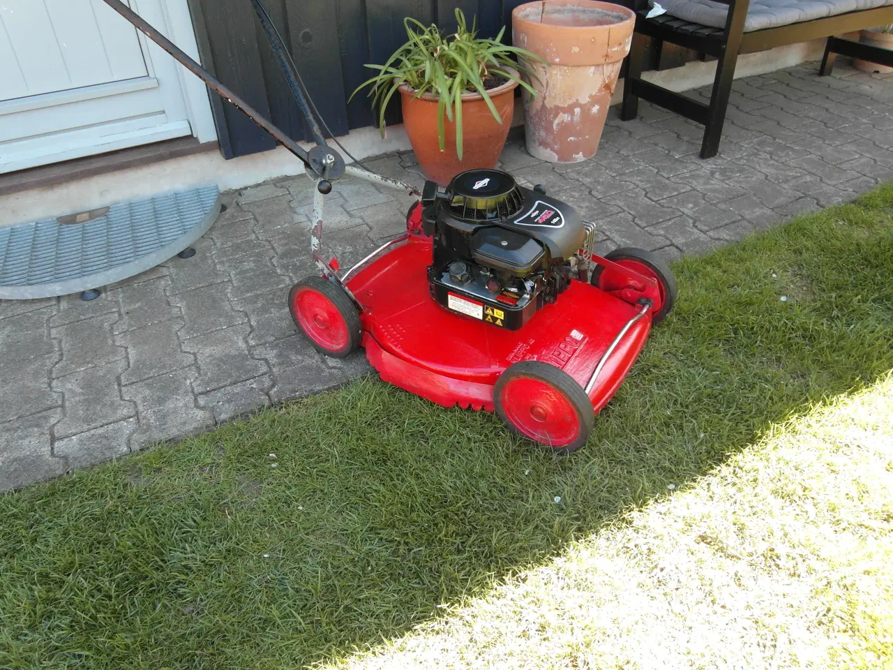 Billede 1 - Plæneklipper Klippo med Briggs&Stratton motor.