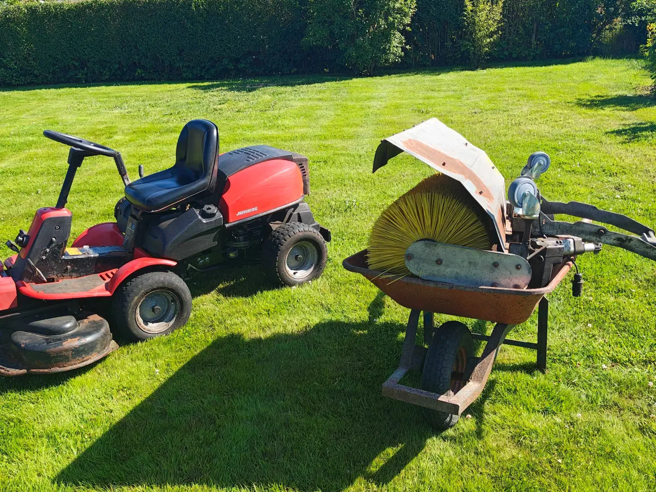 Billede 1 - Jonsered FR2218 4X4 med kost