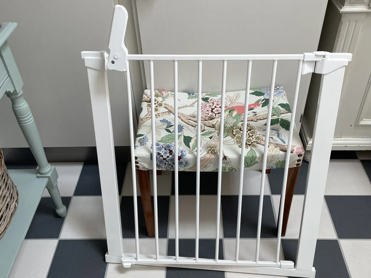 Billede 2 - BabyDan sikkerhedsgitter, presmonteret