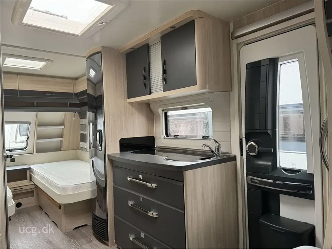 Billede 8 - 2019 - Hobby De Luxe Edition 495 UL   Prisen er inkl. klargøring, gastest, fugttest, syn og nummerplade.