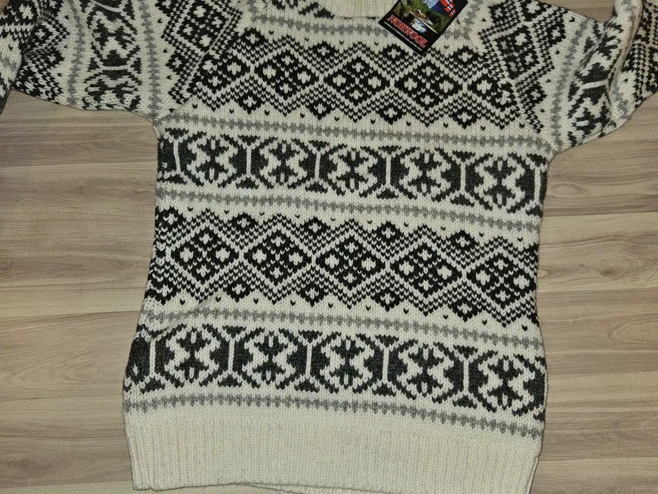 Billede 1 - islandsk sweater 100% uld