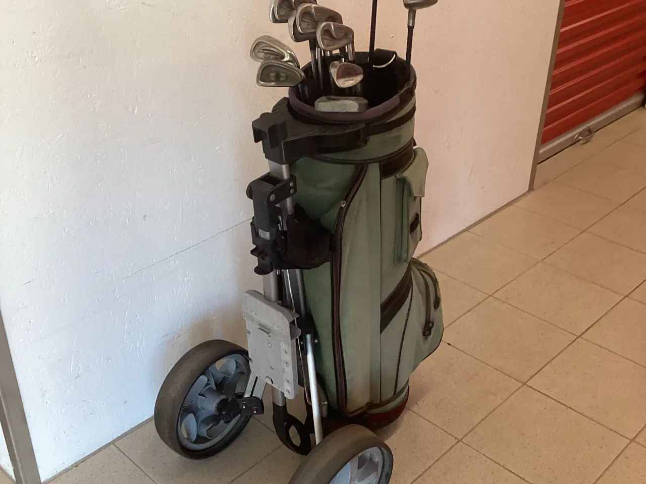 Billede 5 - Golfsæt  vogn,bag,køll/jern billig start