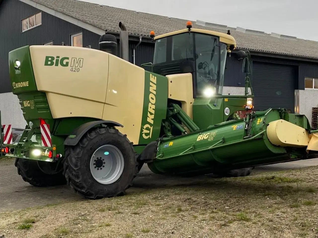 Billede 14 - KRONE BiG M 420 med snegle
