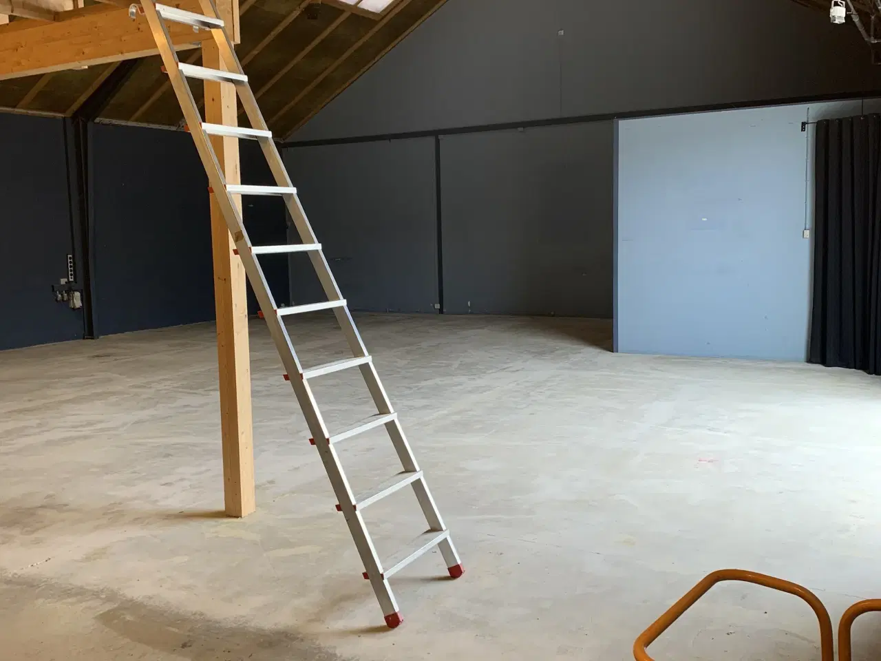 Billede 7 - 176 m2. i stort erhvervsområde i Ringsted med stor port