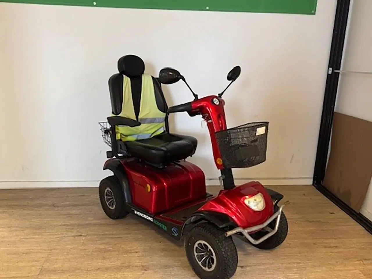 Billede 1 - Elscooter 4-hjul rød