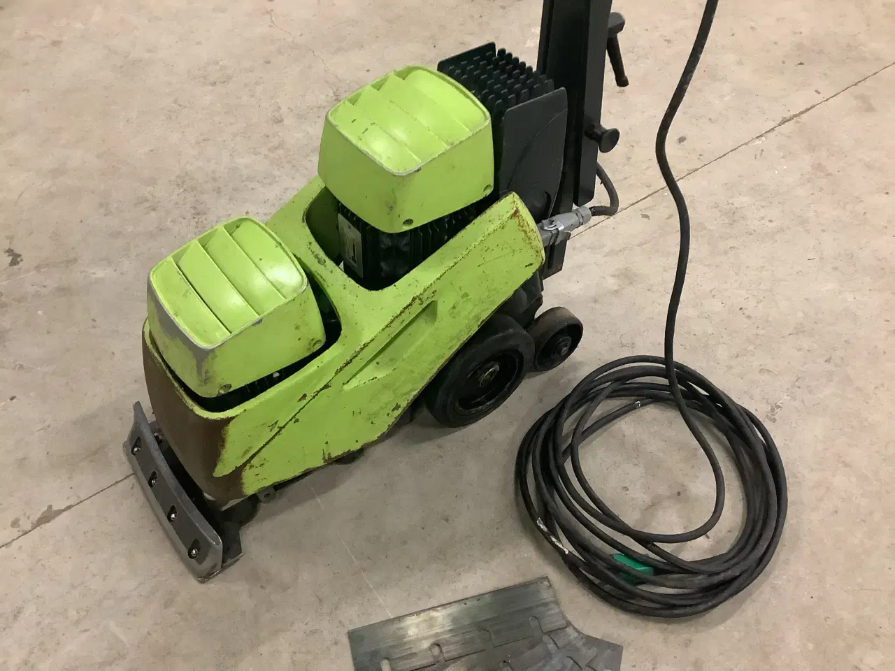 Billede 3 - Gulvmaskine, til fjernelse af gulvbelægning.