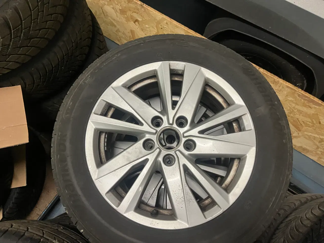 Billede 1 - 205/60-16 original vw touran fælge