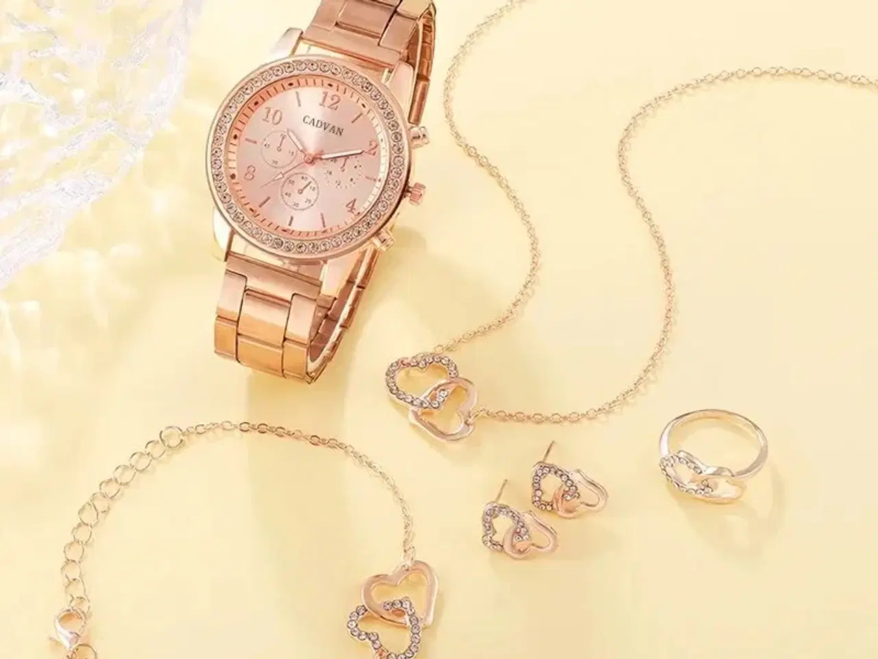 Billede 1 - * Lækkert gavesæt til kvinder - med smukt ur fra C