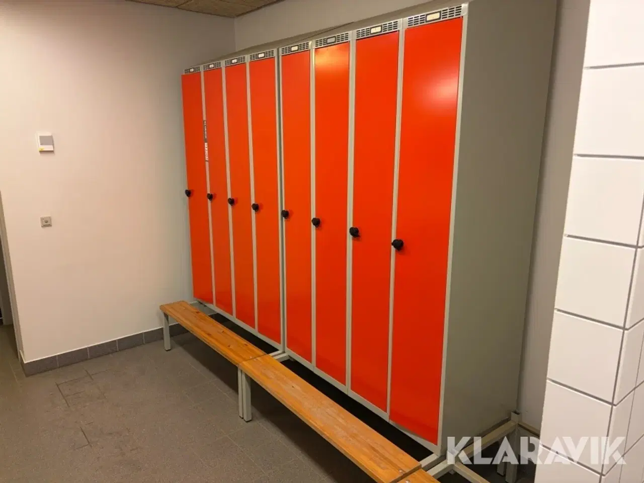 Billede 3 - Garderobe skabe Blika - 2 sektioner af 4 skabe