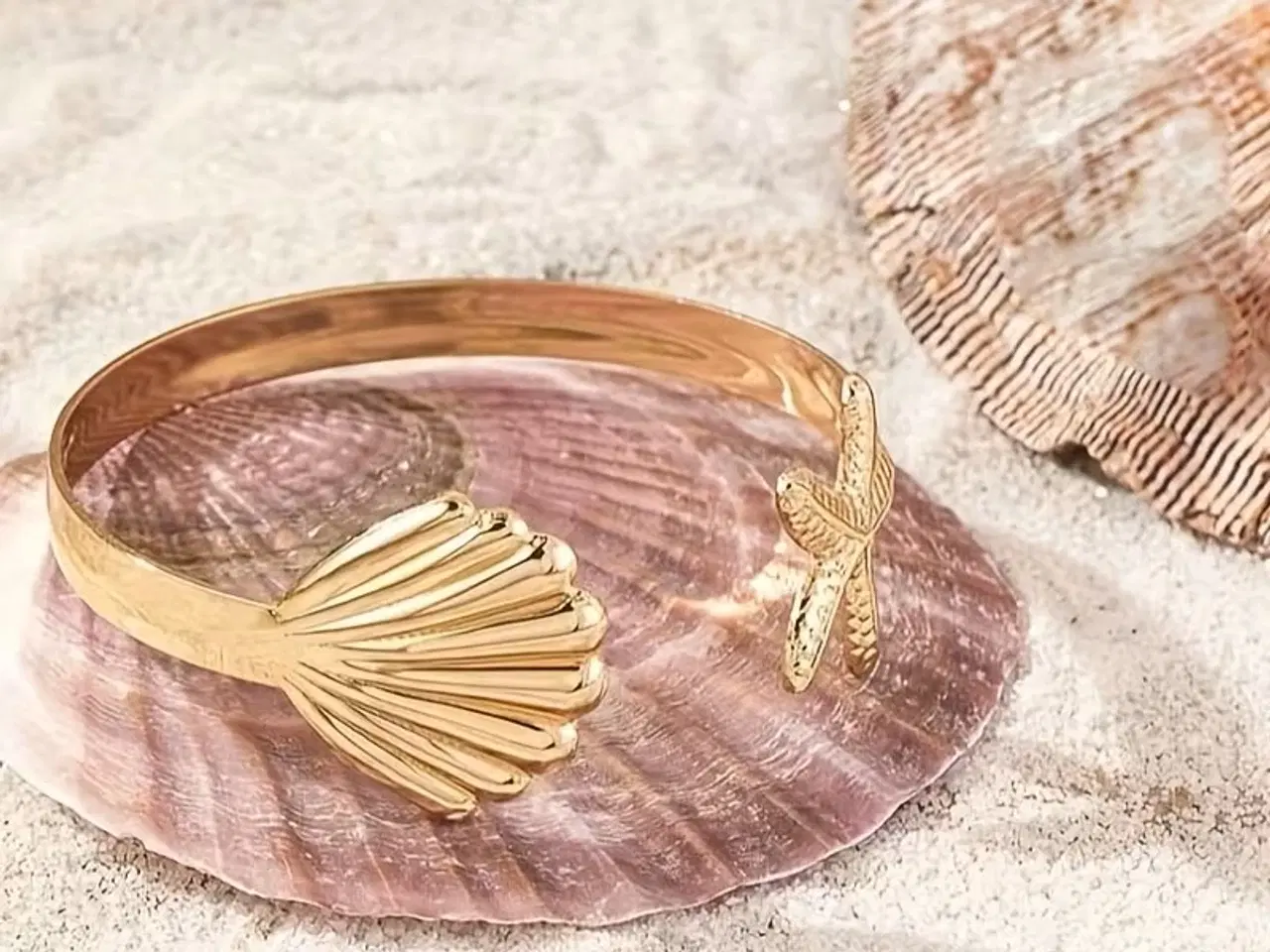 Billede 1 - * Smukkeste armring - med muslingeskal og søstjern