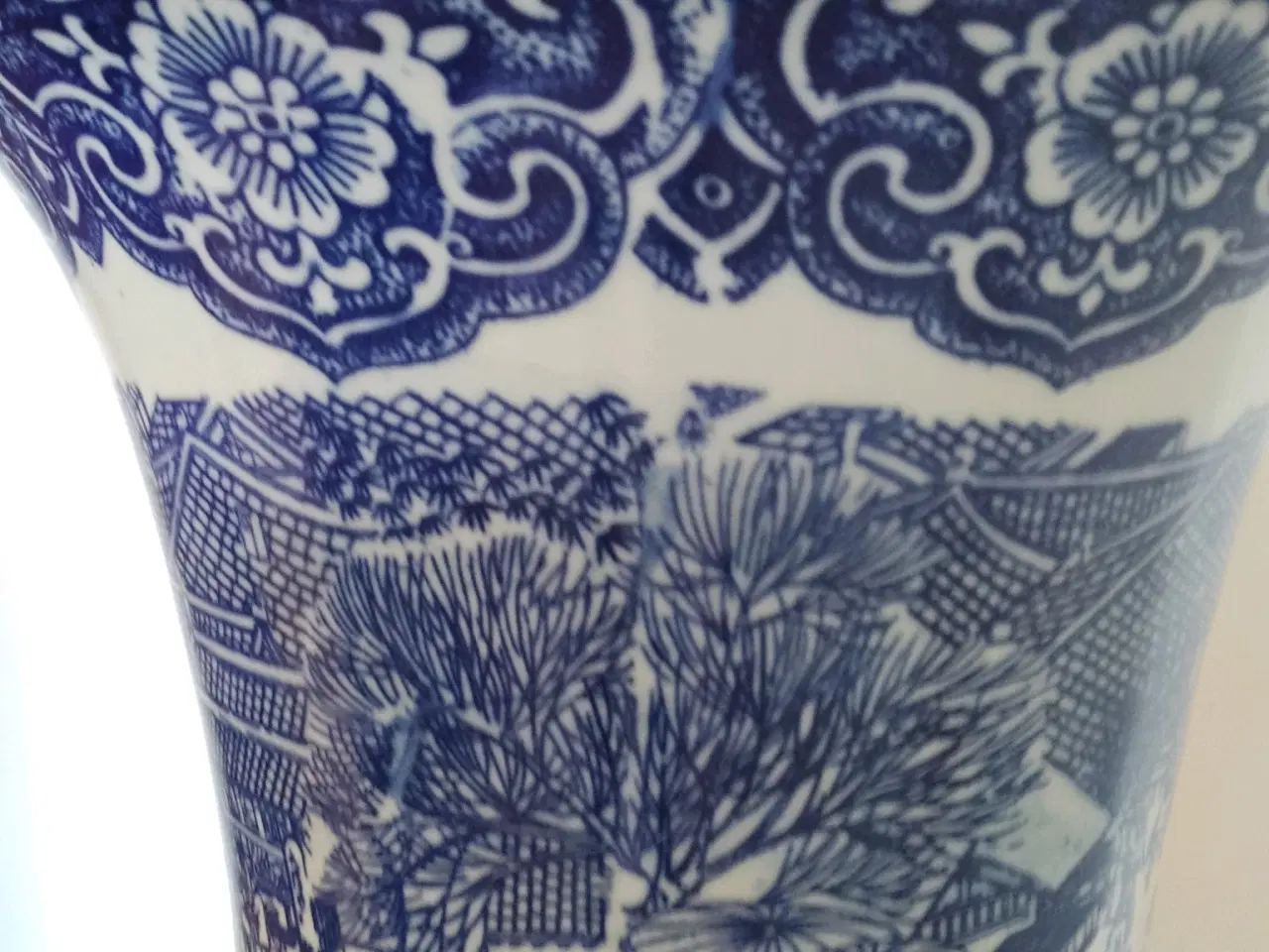 Billede 2 - Et par Kinesiske kolossal vaser i porcelain.