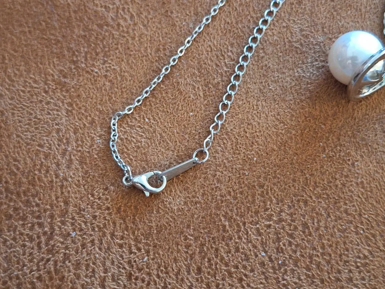 Billede 5 - Sølvfarvet smykkesæt 